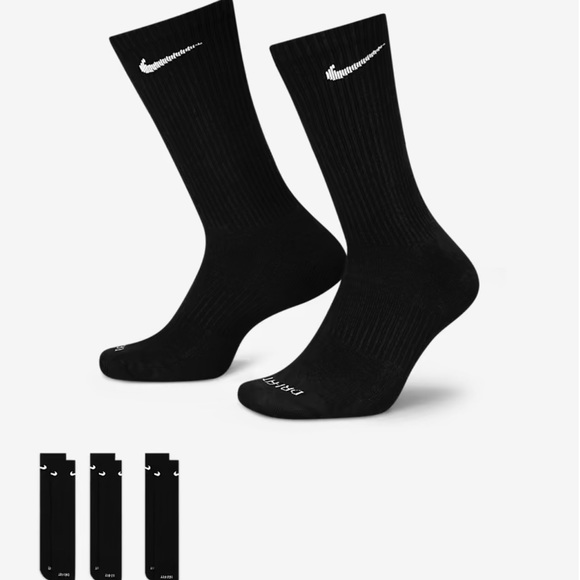 Nike Accessories - NIKE 
Training Crew Socks (3 Pairs)
Nike Everyday Cushioned